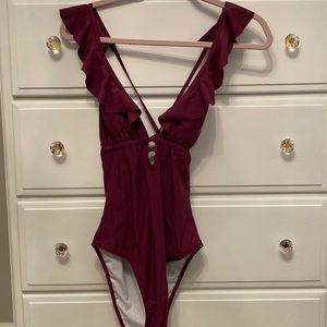 Cupshe Ruffled V-Neck One Piece Swimsuit